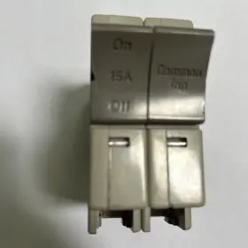 Sdt215 Square D Trilliant 15 Amp 120/240 Volt Double Pole Circuit Breaker Chip #2