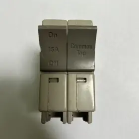 Sdt215 Square D Trilliant 15 Amp 120/240 Volt Double Pole Circuit Breaker Chip