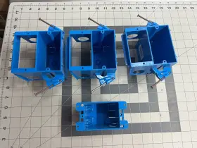 Sc200dv Thomas & Betts 305489575248 4-pack Lot Carlon Dual Voltage Outlet Pvc Box 2 Gang New Work Electrical