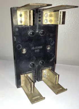 Pt-30603 Trumbull 100 Amp 120/240 Volt Fuse Pullout Pt 30603 8-51 Only