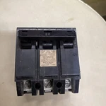 1 MP320 Murray Crouse Hinds Breaker Pole Amp ( Triple ). Fixed Price $19.99.