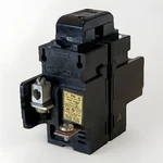 Pushmatic Bulldog P240 40A 120-240V Pole Circuit Breaker Flat Bottom + Screen. Fixed Price $24.40.
