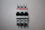 Abb Su 203M C6A Circuit Breaker, 3-POLE, Amp. Fixed Price $50.00.